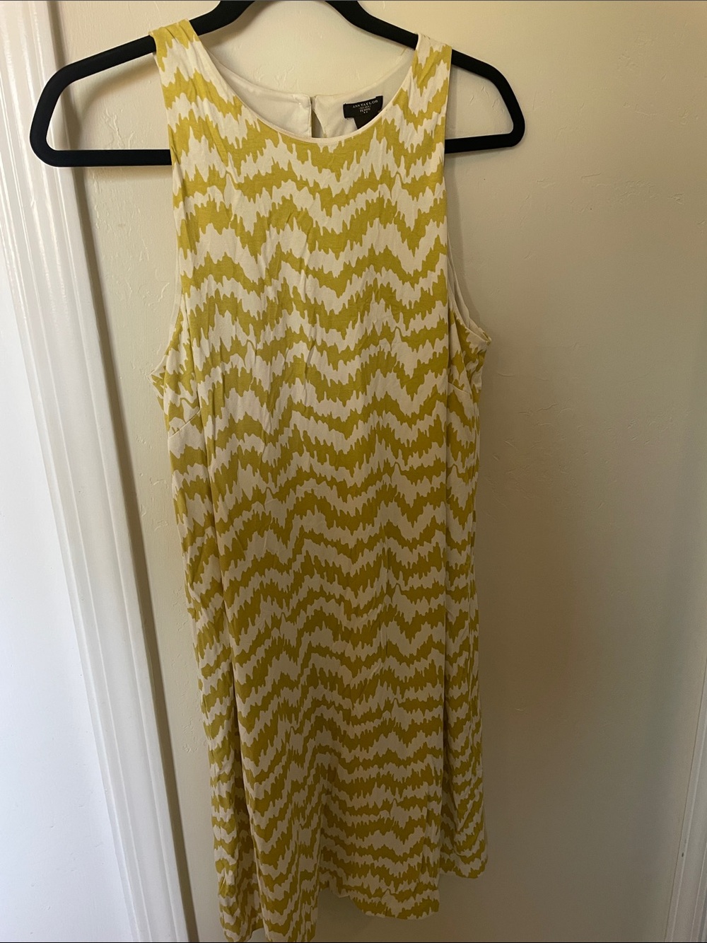 Ann Taylor Yellow and White Chevron Midi Dress
